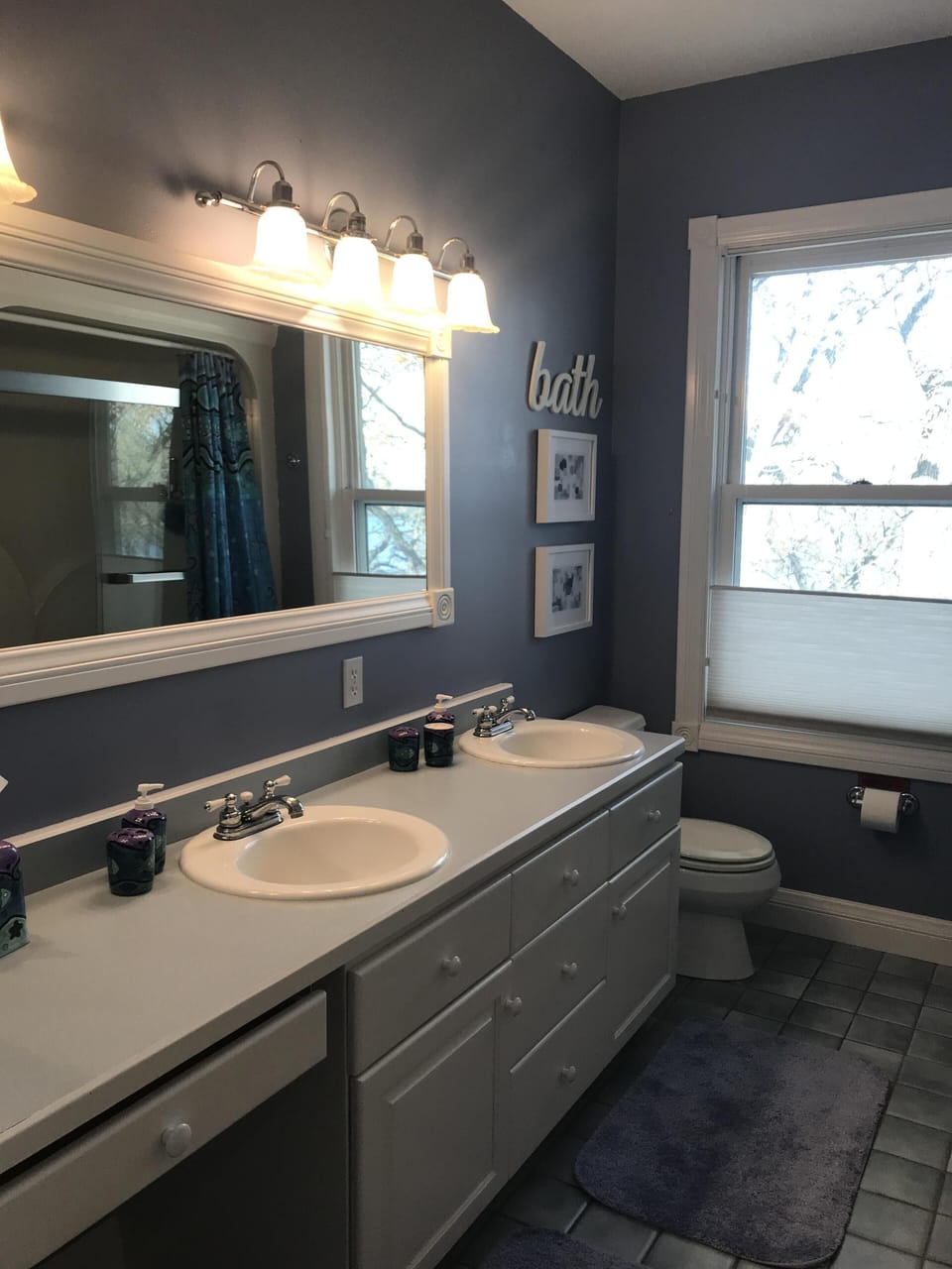 Fishy Bathroom, Upstairs Full Bathroom