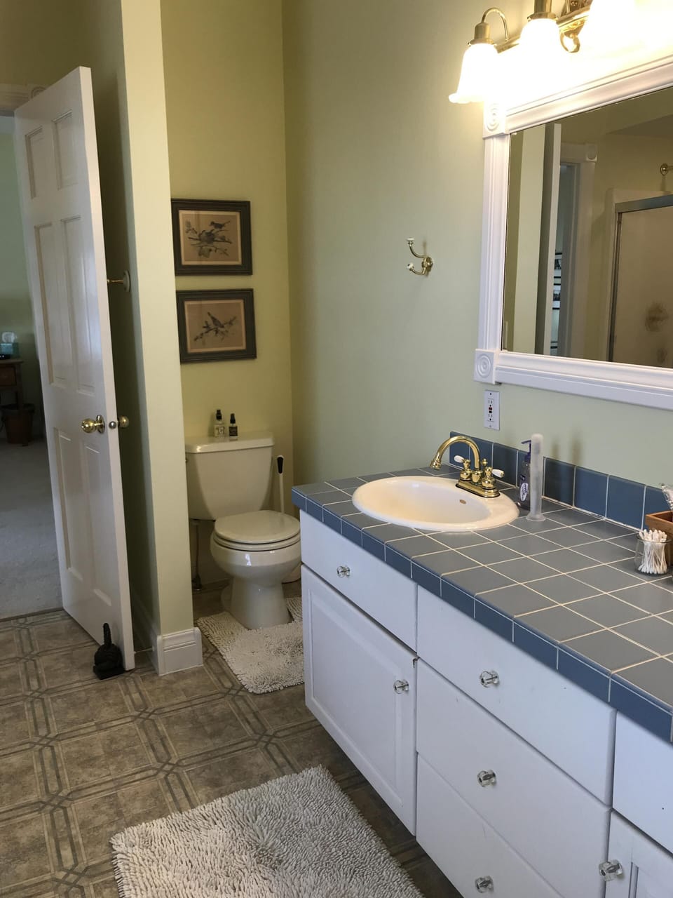 Master 3/4 Bathroom, Bathroom also has a second Armoire