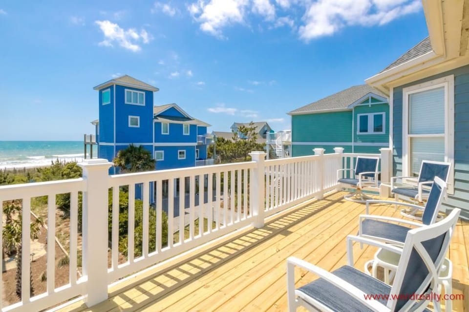 Top Floor Sun Deck II