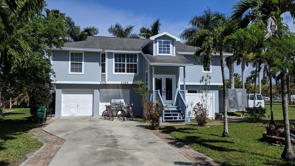 front view upstairs unit