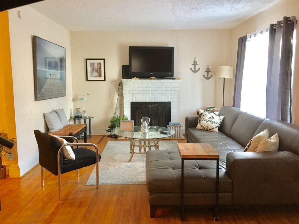 Family room 