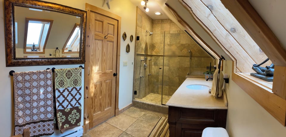 Main upstairs bathroom