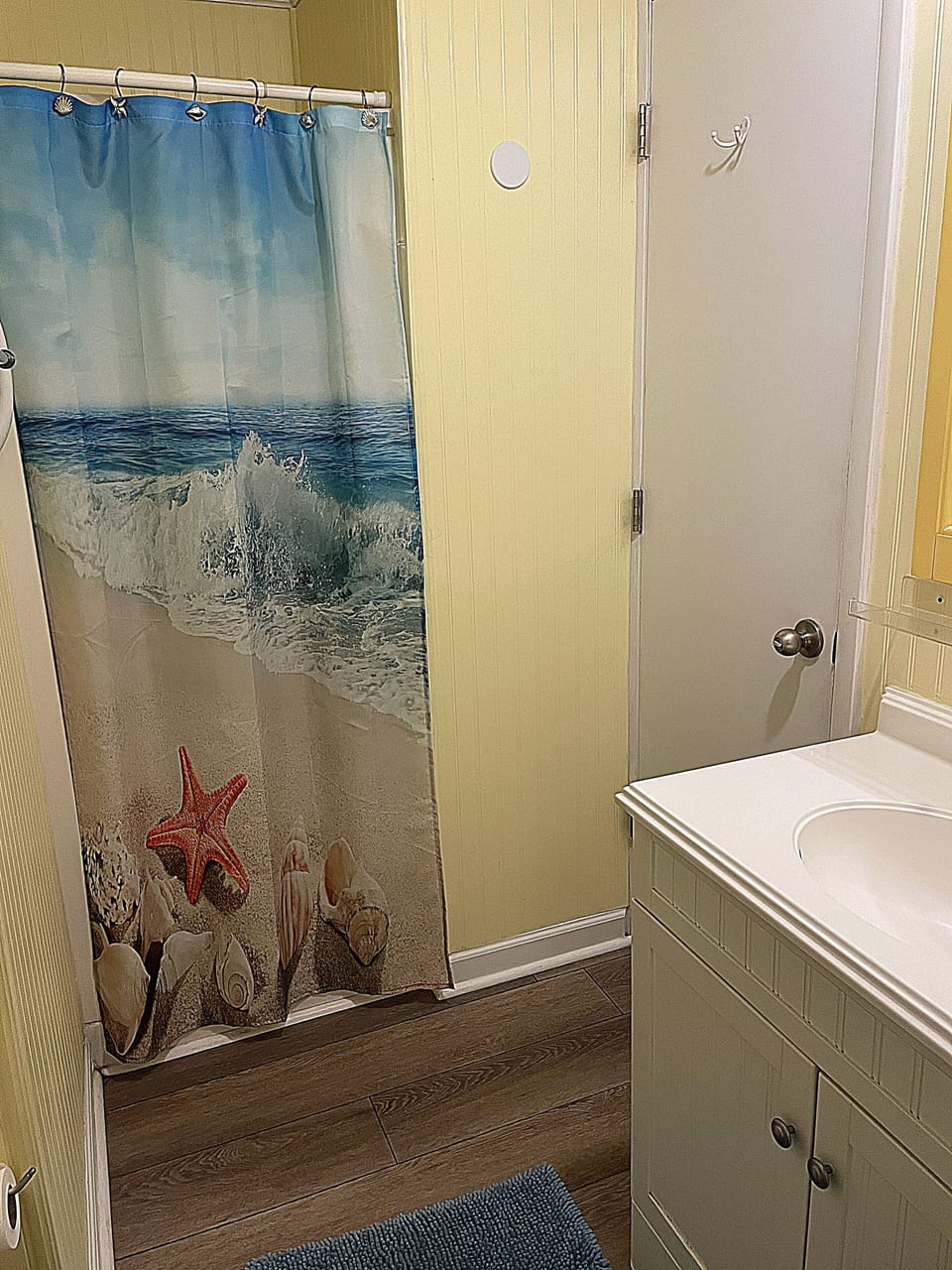 Master Bath - Hallway Entrance