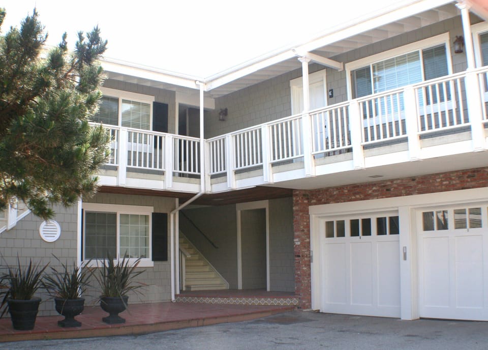 Penthouse oceanfront vacation rental for the ultimate retreat