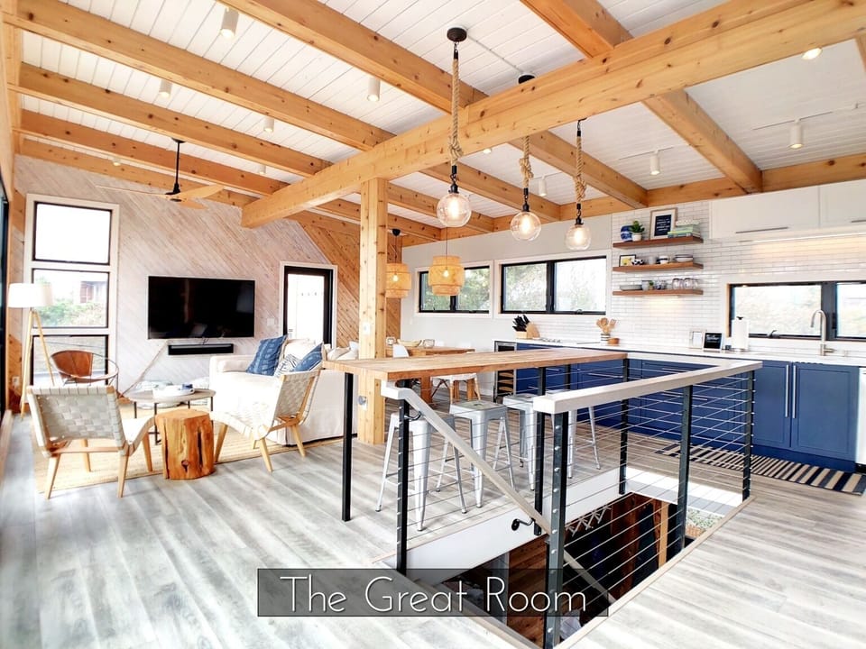 A spacious and airy great room & kitchen.