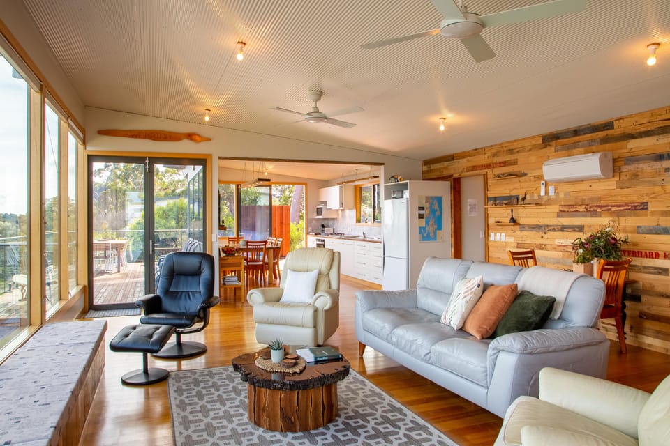 Loungeroom