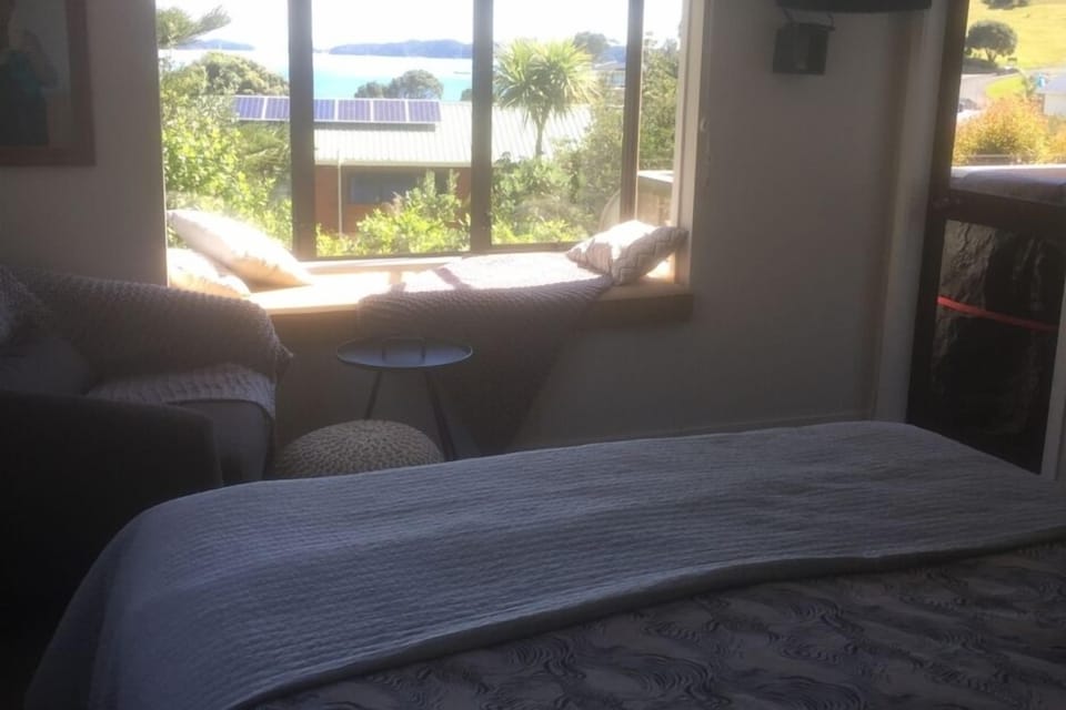 Bedroom 1 Master