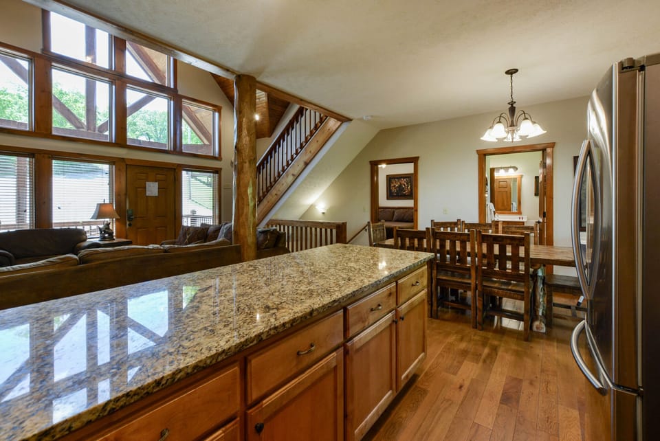 www.VanessasVacationHomes.com