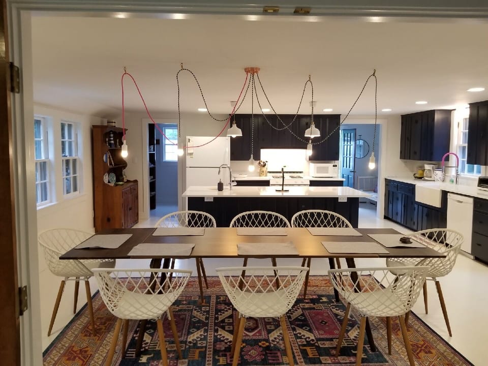 Dining area looking toward kitchen