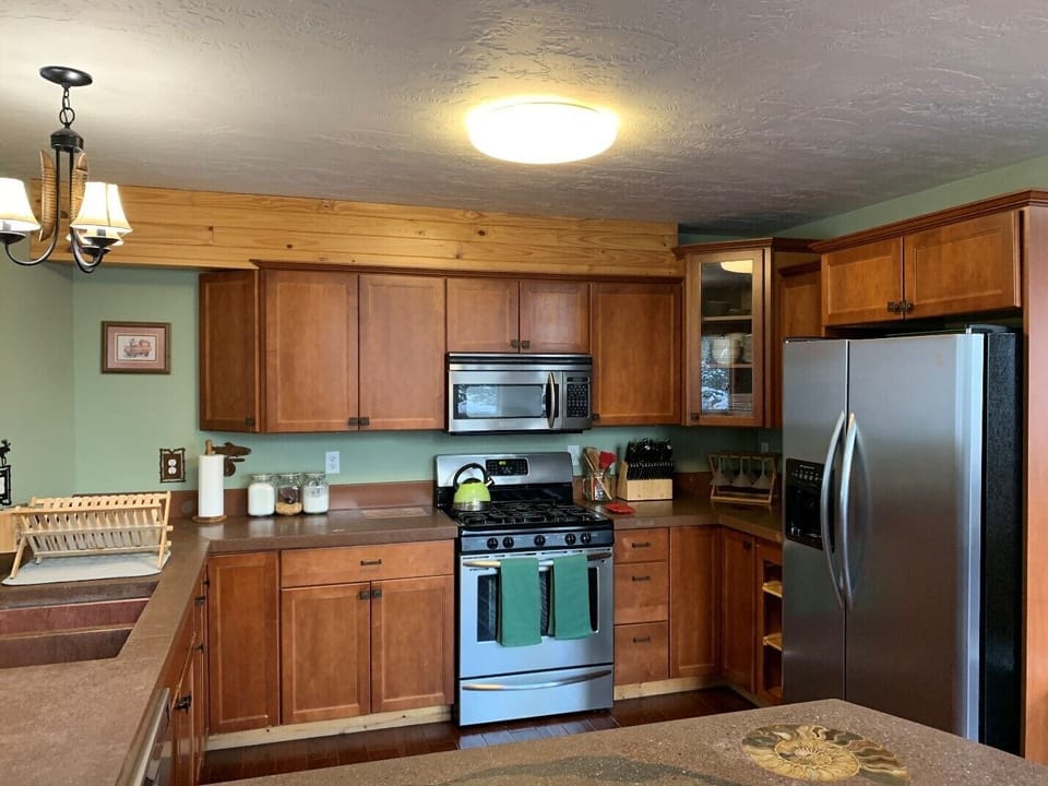Full Kitchen with Gas Range, Refrigerator, Dishwasher, & Microwave