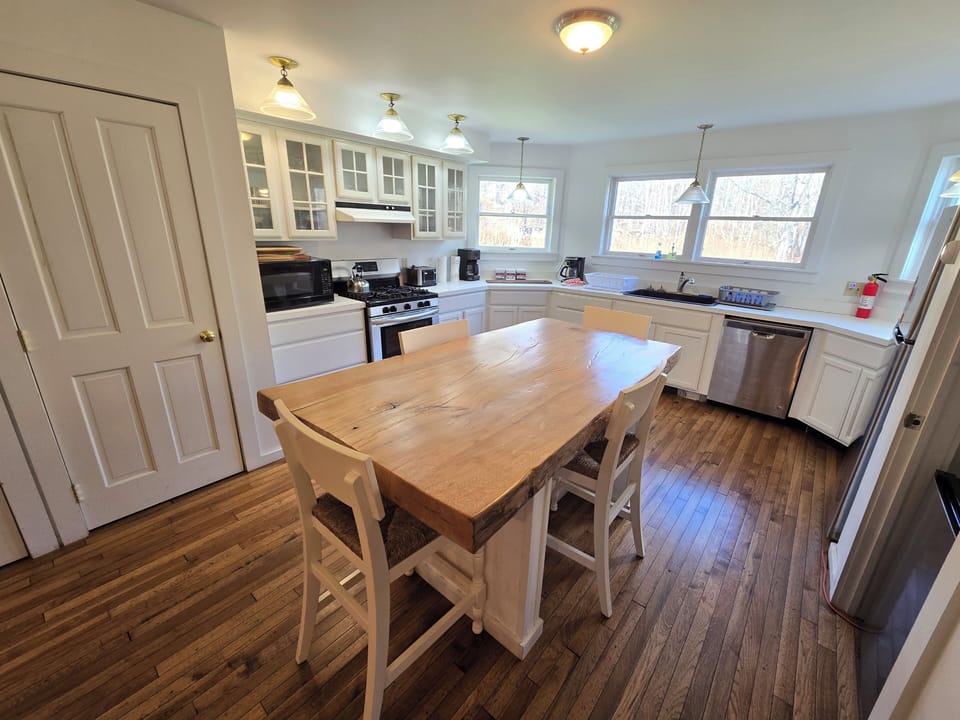Updated Kitchen with Custom Island