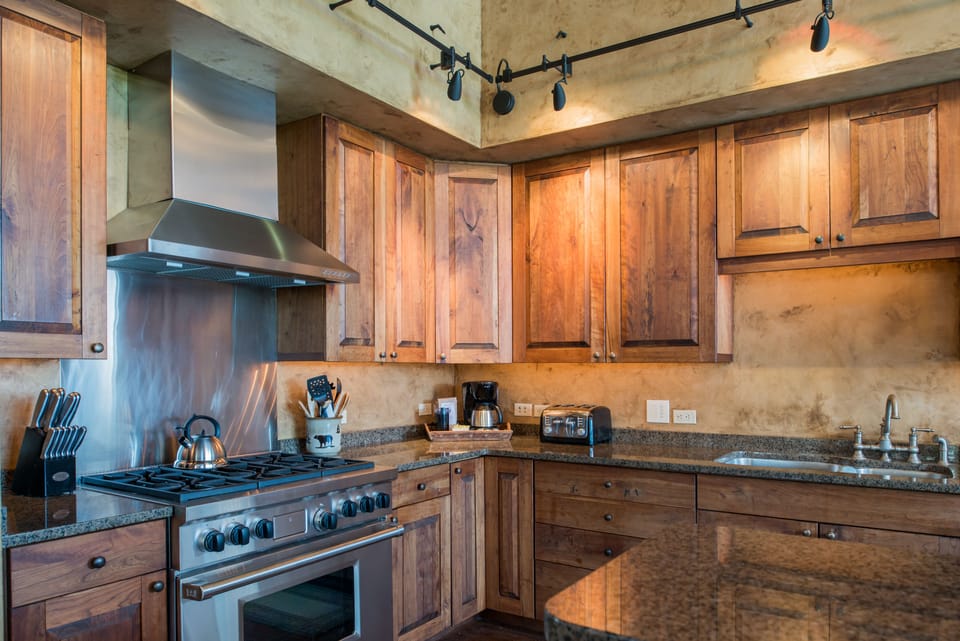 Gourmet Kitchen