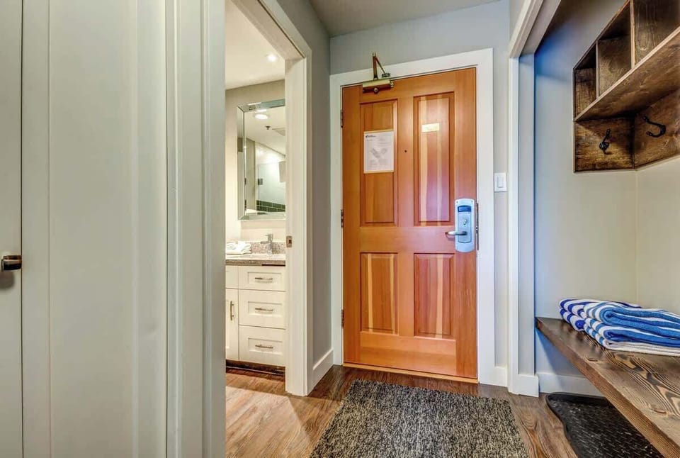 Entrance to Greystone Lodge Unit 221
