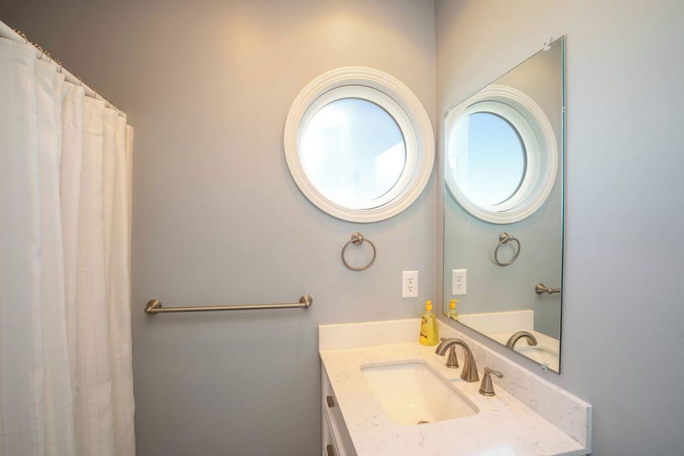 Top Floor Bathroom