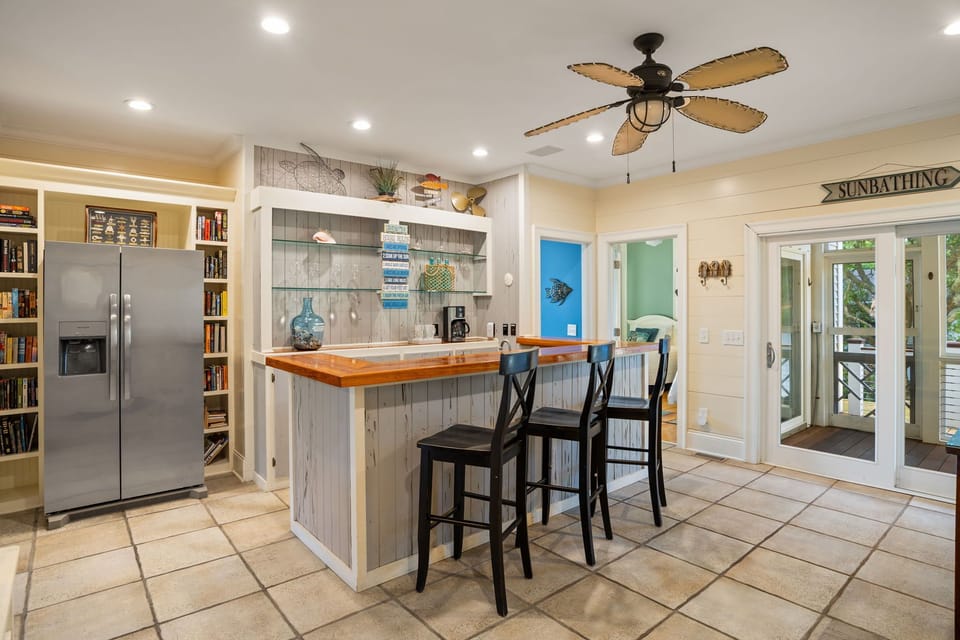 Chill out at the inside bar, 2nd frig for storing groceries during your stay!