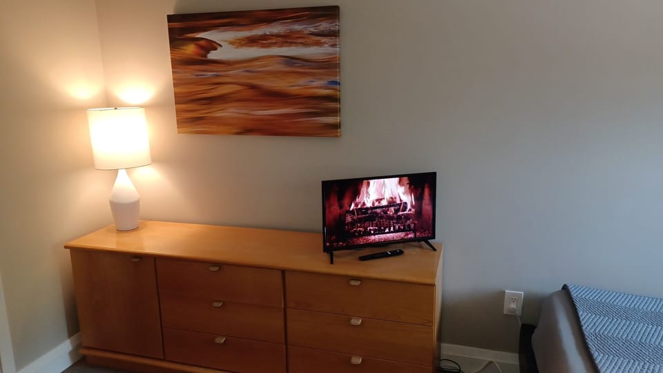 Second Bedroom TV and Dresser