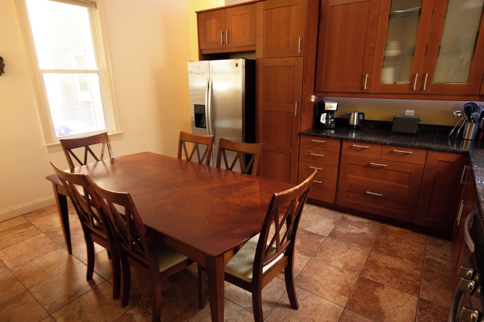 Eat in kitchen