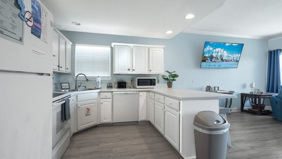 A Side Full Kitchen