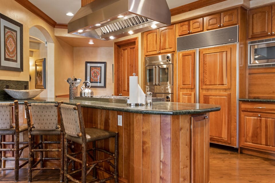 Gas Cooktop with Hood Vent