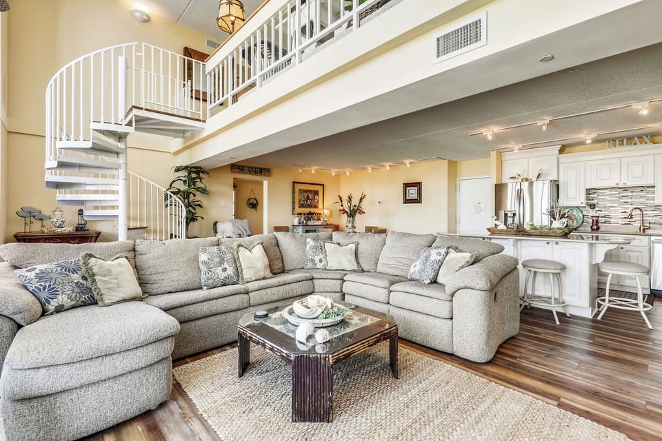 Main Level,Living Area,