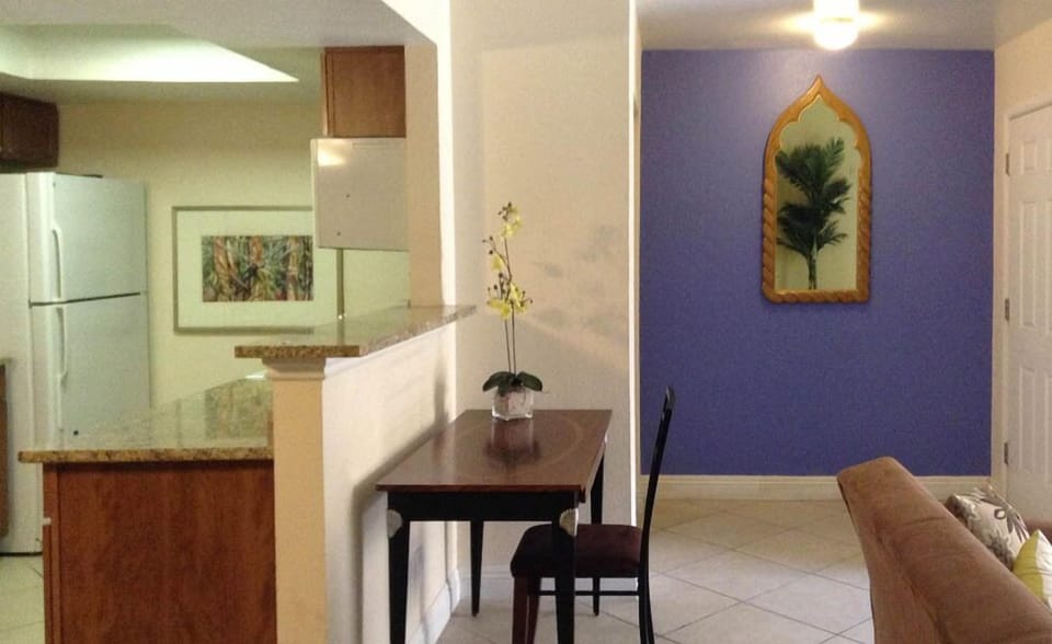 Desk & Entrance Hall