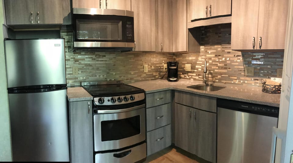 Fully equipped modern kitchen 