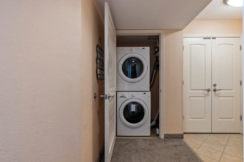 Full Size Washer/Dryer