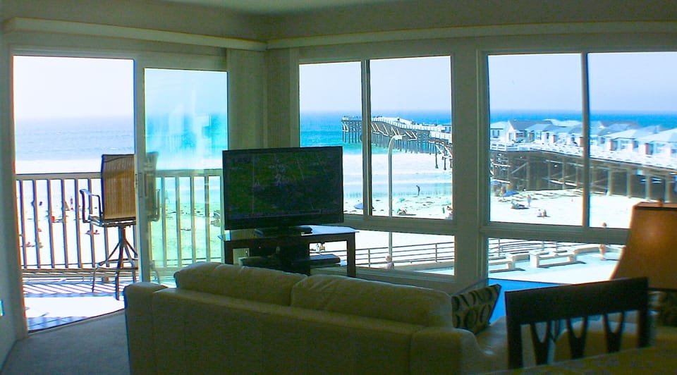 DAYLIGHT VIEW FROM CONDO