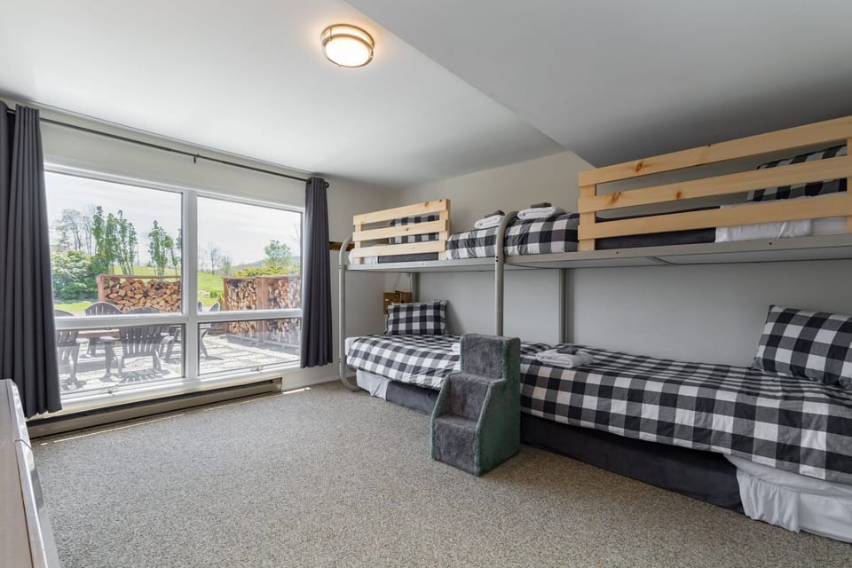 Bedroom 1 | 1st Floor | 4 Twin Beds | 2 Twin Mattresses