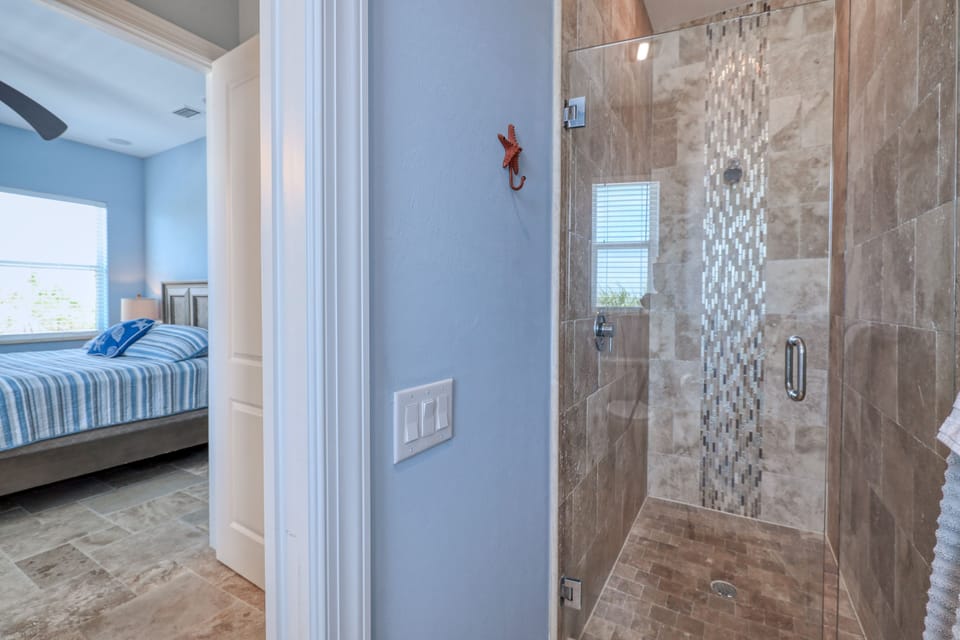 SHOWER #1 - 3rd Floor 
