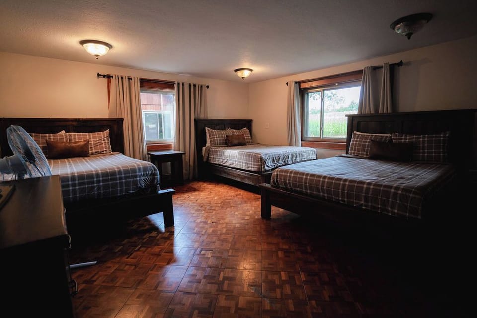 Lower Level Bed Room with 3 queens and full bathroom
