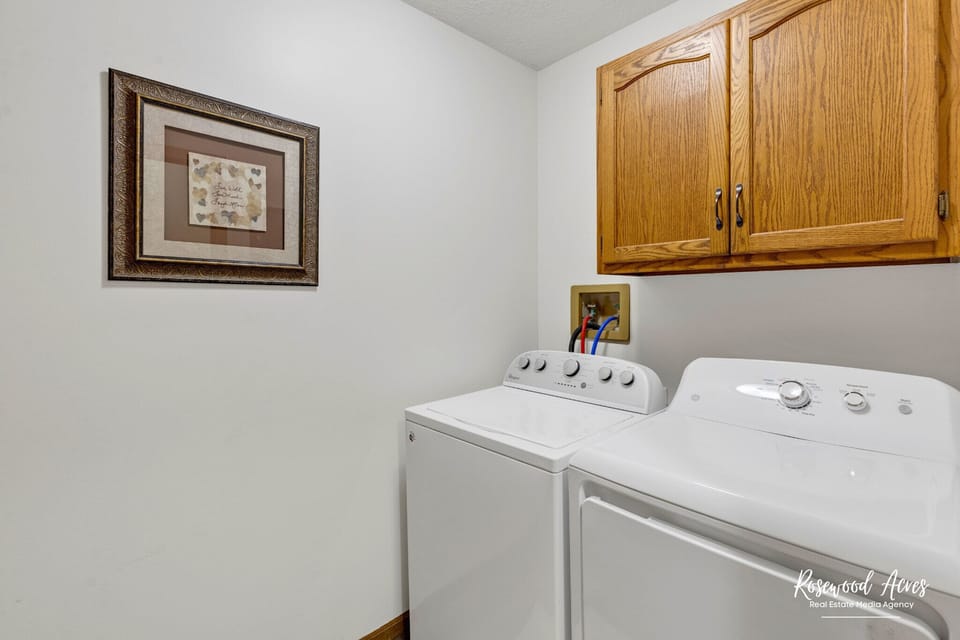 Washer & dryer with complimentary washing detergent