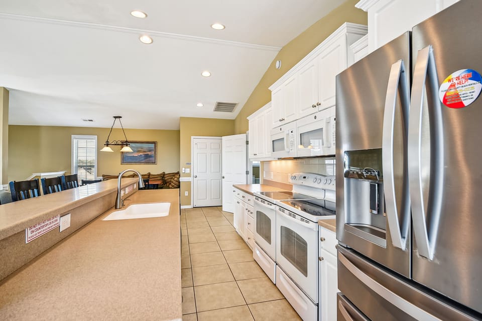 A fully stocked kitchen makes meal preparation a breeze.