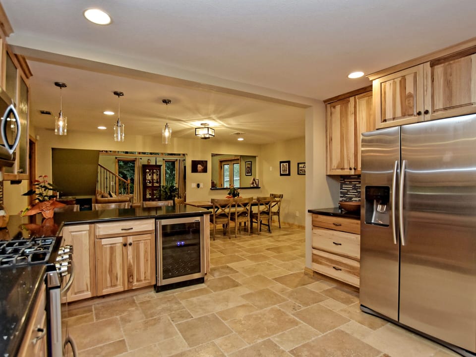 Kitchen/Dining Room View