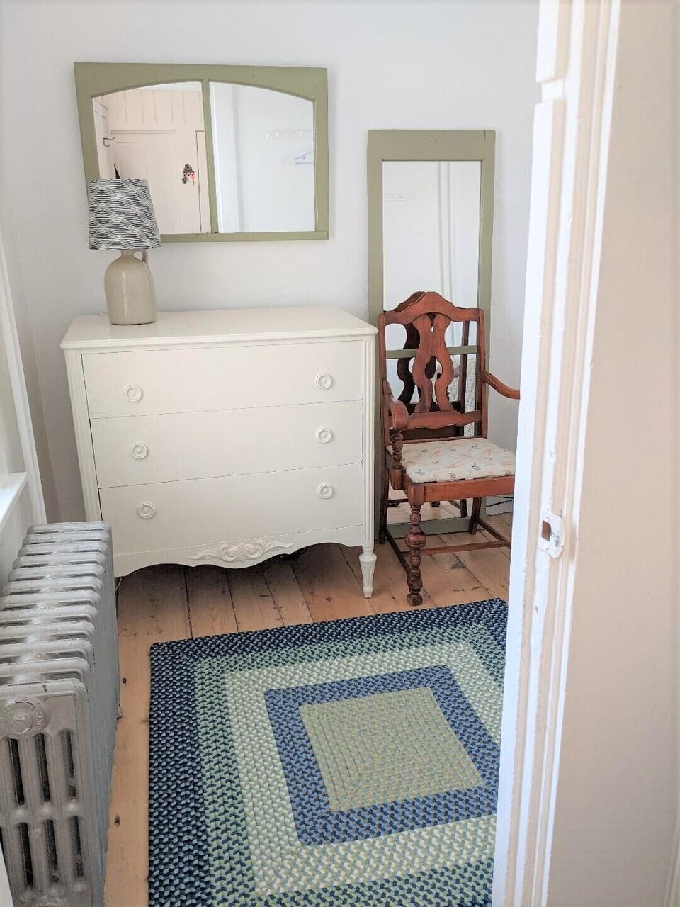 Guest bedroom has been newly redecorated.