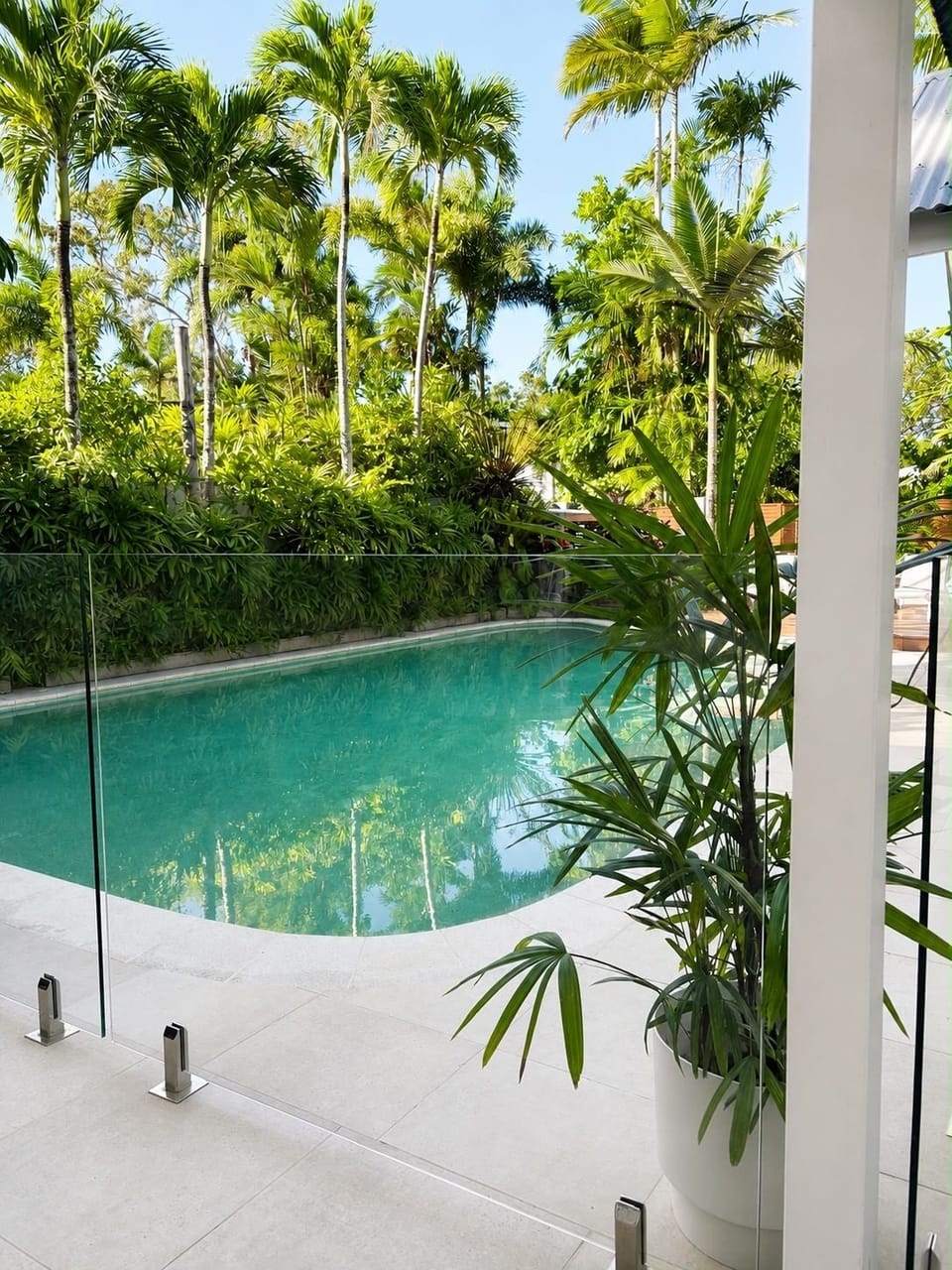 Resort style pool. Heated June- September complimentary,