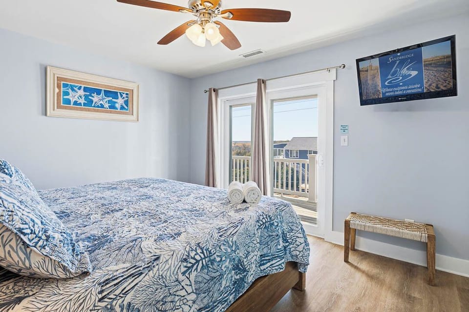 Top-Level King Master Bedroom with Deck Access