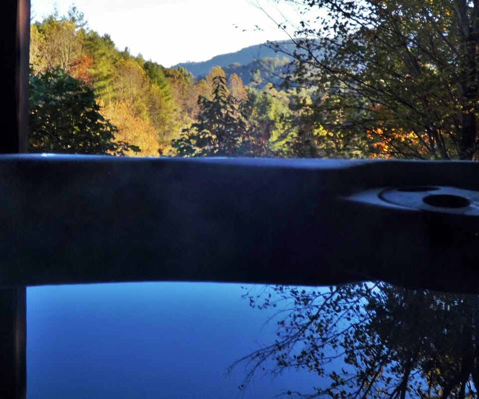 Pasture and Mountain Views from the Sparkling Hot Tub!