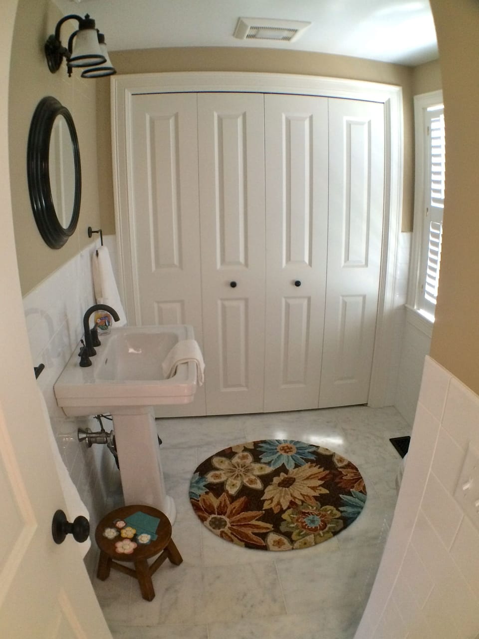 1/2 bath 1st level