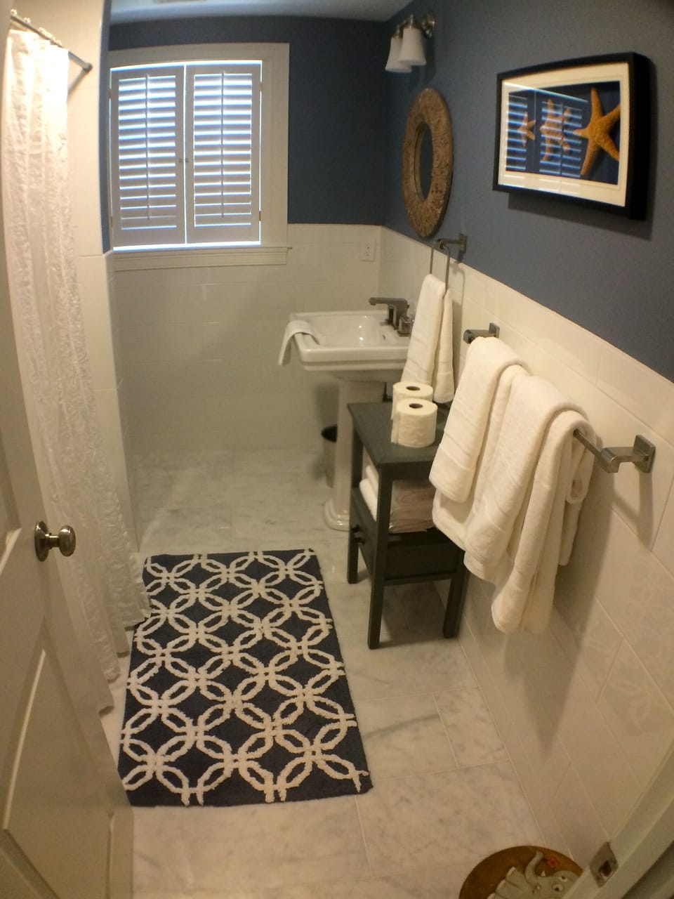 Upstairs full bathroom, tissues, towels & beach towels, soap, hair dryer,