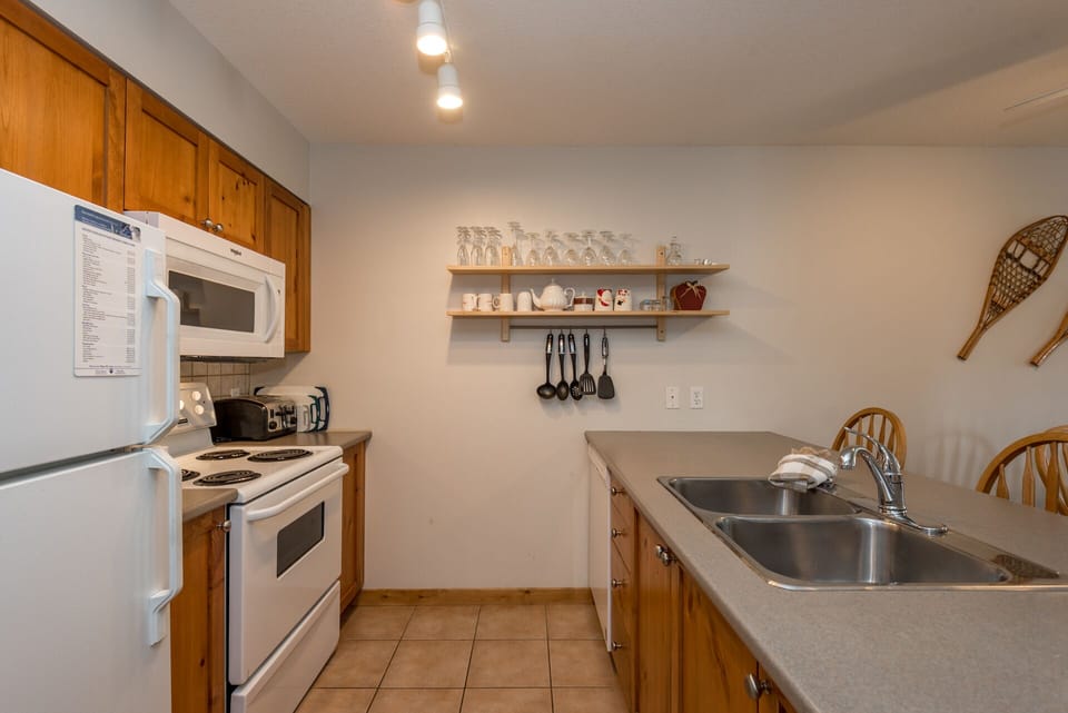 Fully Stocked Kitchen