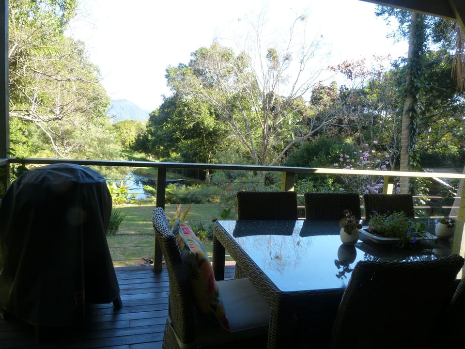 BBQ overlooking the dam and mountain