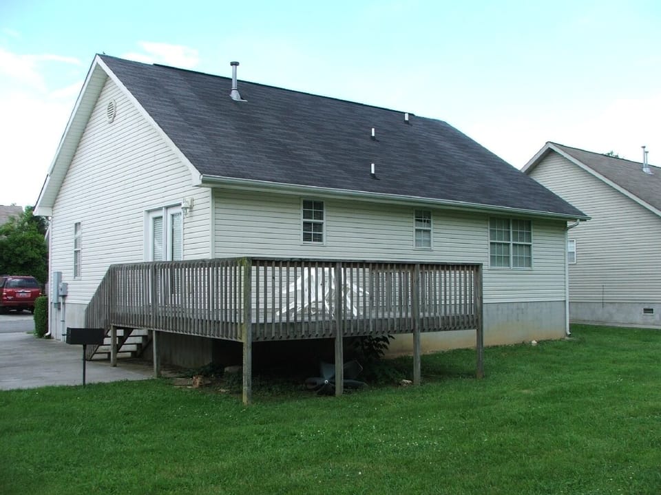 Nice deck out back