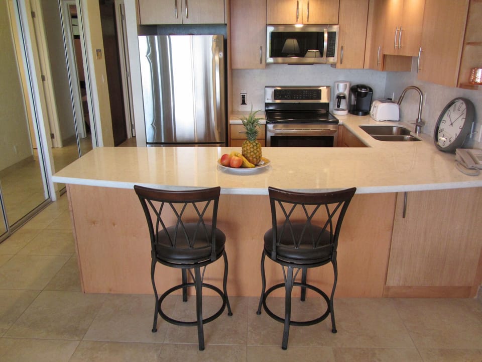 Full Equipped and Modern Kitchen
