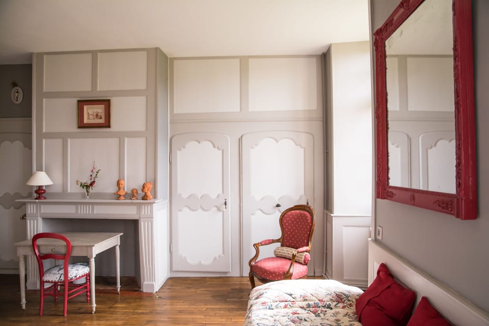 Deluxe Double Room (Grande Chambre) | Premium bedding, individually decorated, individually furnished, desk
