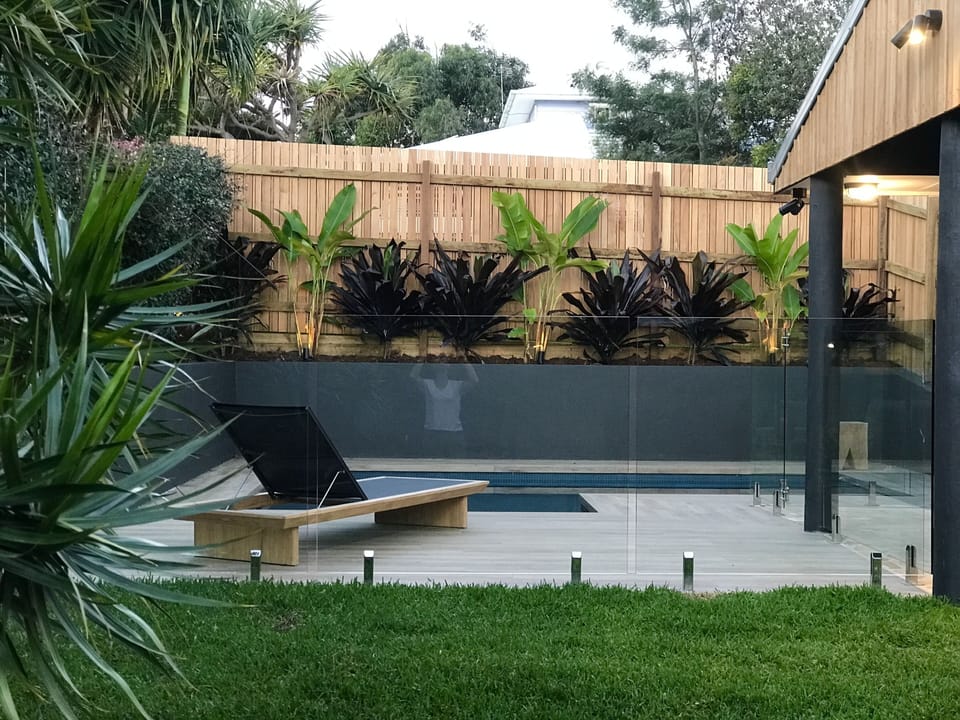 Garden scape and pool 