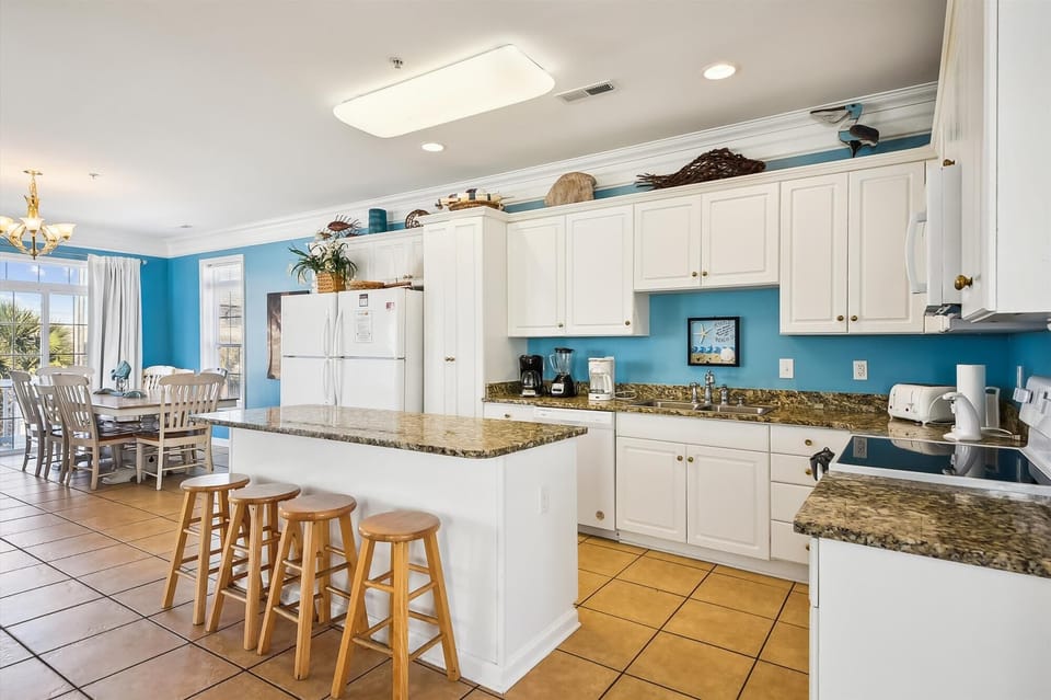 A fully stocked kitchen makes meal preparation a breeze.