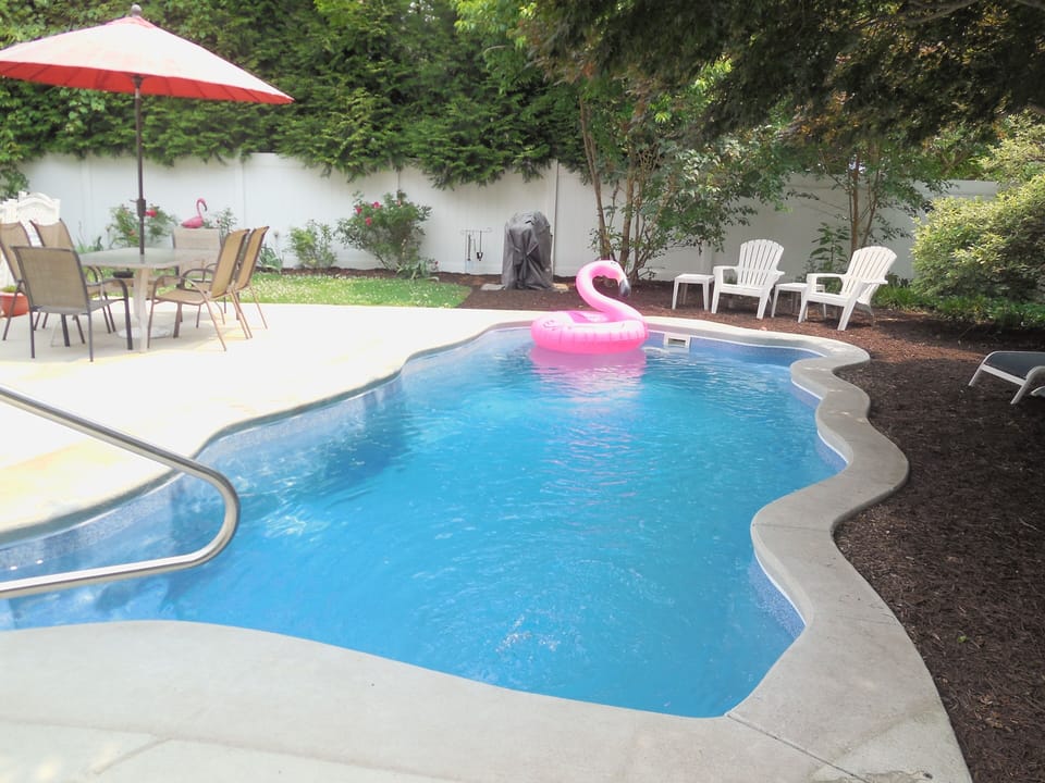 Saltwater Pool - Sun.