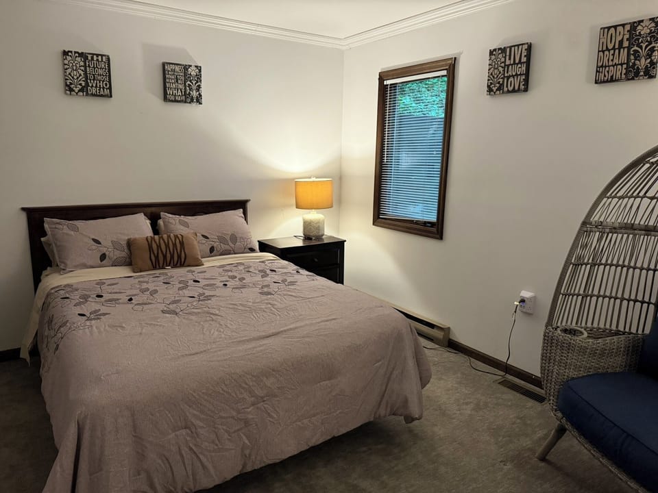 Queen bed lower level