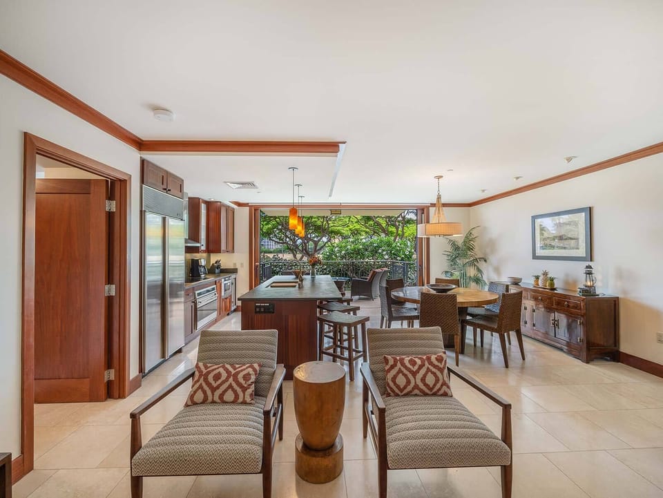 Living to dining and kitchen